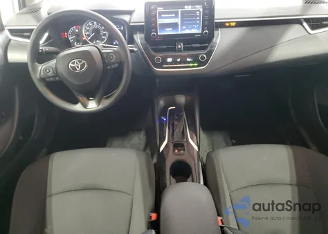 2022 Toyota Corolla Le z USA, uszkodzony, nr VIN JTDEPMAE1N3031346